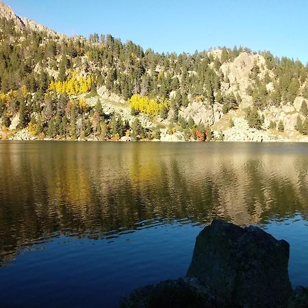 Отель Camping Riu Gelat Эспот Экстерьер фото